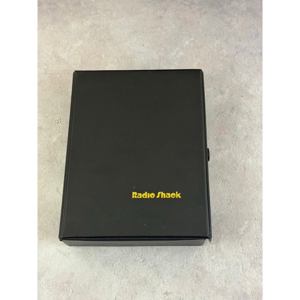 Radio Shack Manual/Auto Range Dual Display Digital Multimeter 22-168A New Open a